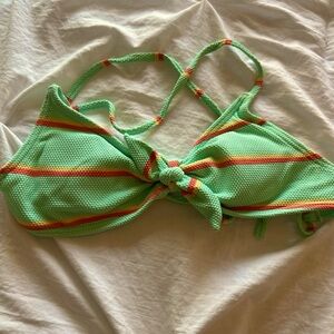 Billabong bikini top